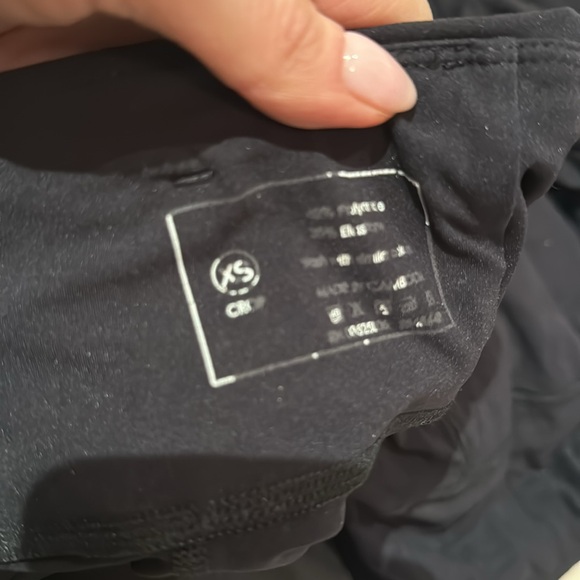 8 pairs of sweaty Betty “the power” cropped leggings - Picture 2 of 5